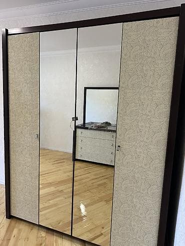 Dolablar: 4 qapılı, Güzgülü, Qəhvəyi, Kupe, Düz dolab — 1