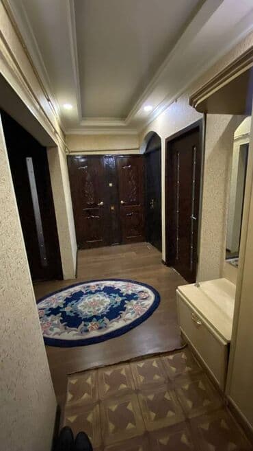 ist petrol tbilisi prospekti: Bakı, 3 otaqlı, Köhnə tikili, m. Neftçilər, 80 kv. m — 19