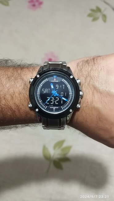 İşlənmiş, Qol saatı, NaviForce, rəng - Gümüşü