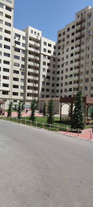 ağ şeher evler: Bakixanov Residance binasinda 50m2 iki otaqli yeni temirden cixmis ev — 13