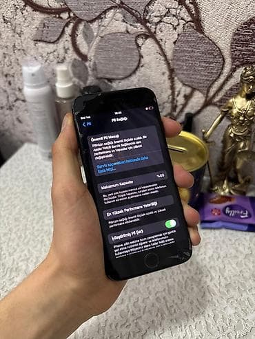 iphone 7 yeni: IPhone 7, 32 GB, Qara, Qırıq — 5