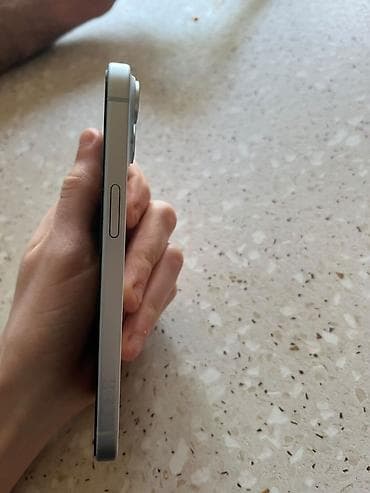 92: IPhone 15, 128 GB, Ağ — 3