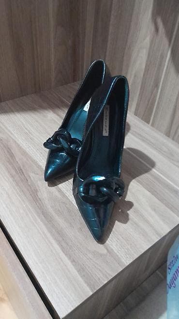 balaca canta: Tuflilər, Ölçü: 38, rəng - Qara, İşlənmiş — 1