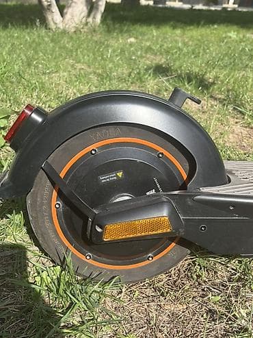 Elektrik nəqliyyatı: Yadea KS 5 PRO Çox az işlənmiş Elektrikli Skuter. Maximum sürət- 35 — 5