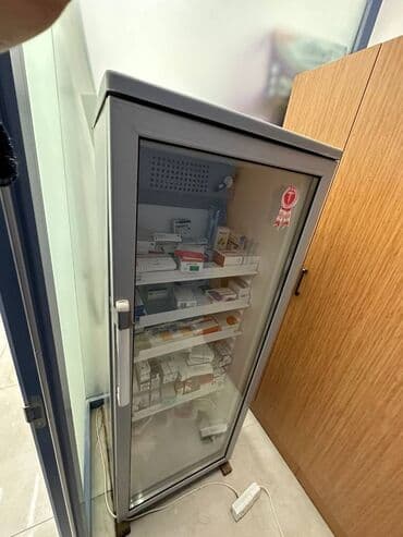 şirvan elit ticarət mərkəzi: Xətai metrosuna yaxin yerləşən aptek təmirli ayi 2500azn kirayə — 7