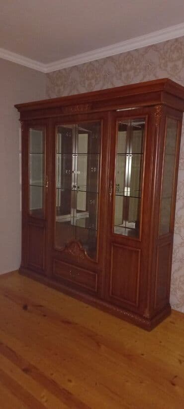 Şüşəli dolab vitrini lalafo.az -da Şüşəli dolab vitrini