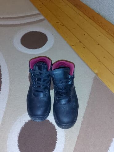 Məhsul: Qara rəngli iş ayaqqabısı (boots) - Tip: Təhlükəsizlik/iş