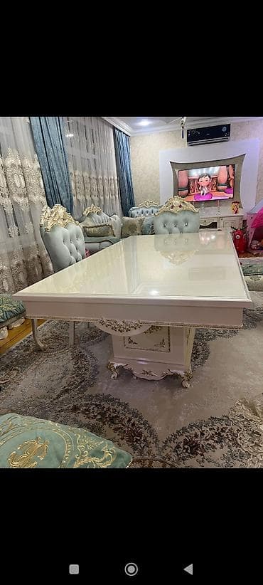 qab dəsti: Qonaq otağı üçün, Açılmayan, Dördbucaq masa, 8 stul — 2