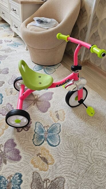 Yenidir.Istifade olunmayib.Unvan Qara Qarayev