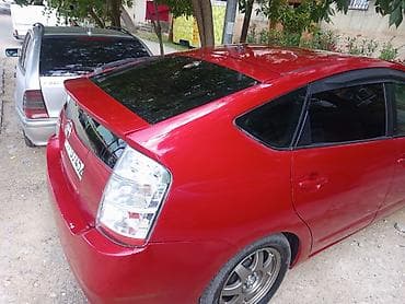 Toyota Prius (2-ci nəsil) hibrid hetçbek Xüsusiyyətlər: - Hibrid — 6