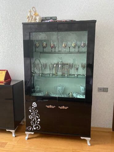 Dolablar: Qorka. Turk mebeli. tecili satilir — 1