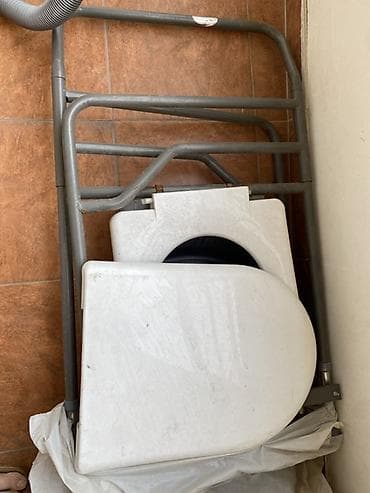 кресло туалет: Tualet komodu (portativ komod) – qatlanan metal karkaslı model — 1