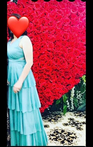 qırmızı kupalnik: Don satilir s m (36.38) razmer 40.manat — 2