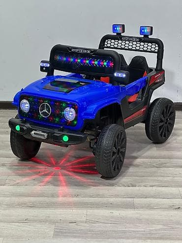 maşın uşaq: Yeni gələn jeep 518 4 motor 4 çəkən Led işıqlarla dolu bir model Rezin — 9