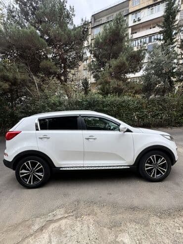 Yağlar və avtokimyəvi maddələr: Kia Sportage SX GDI – ağ rəngli, şəhər və uzun yol üçün komfortlu — 4