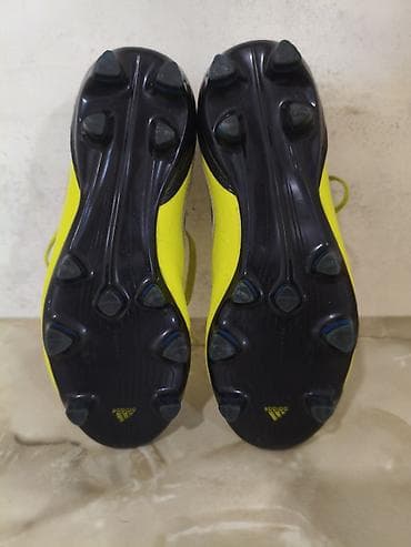 adıdas: Butslar Adidas — 2