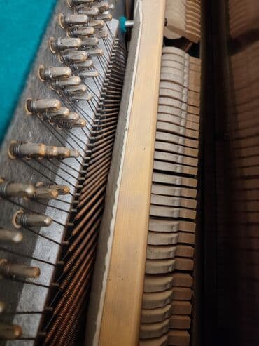 купить синтезатор бу: Пианино, Беларусь, Акустический — 1