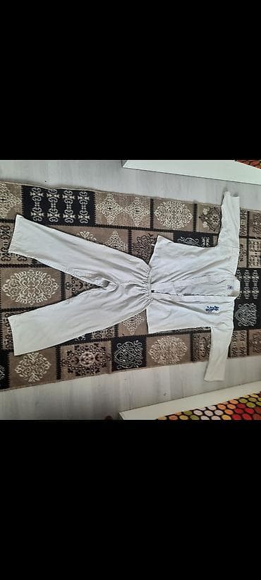 yarış: Karate formasının dəsti - Rəng: ağ - Üst və şalvardan ibarət klassik — 1