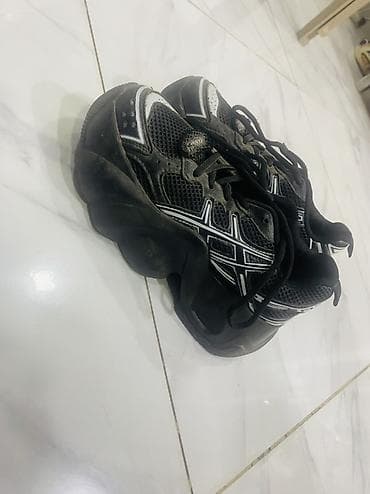 Məhsul: Krossovka (ASICS tərzi) 36razmer - Rəng: qara, ağ xətt və