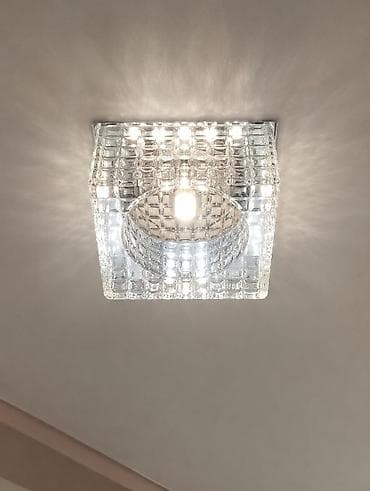 Led spot işıqlar satılır, işlənmişdir, 4 ədəddir. Çox yaxşı işıq verir — 1