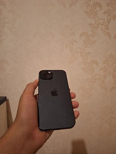 ipad 4 pro: IPhone 15, 128 GB, Qara, Face ID — 2