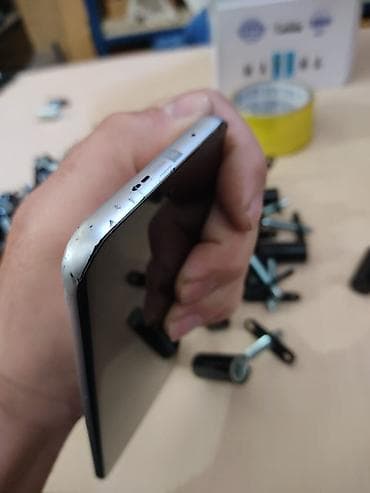 macbook pro m3: Infinix Hot 60 Pro+, 256 GB, rəng - Gümüşü, Sensor — 5