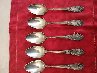 qaşıq desti: Gümüş rəngli antik üslubda stol qaşıq‑çəngəl dəsti Tərkib: - Müxtəlif — 7