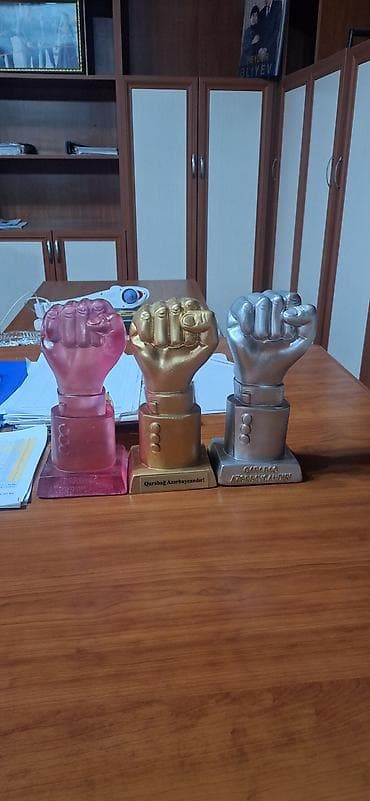 Fiqurlar: Fiqur, Şüşə — 1