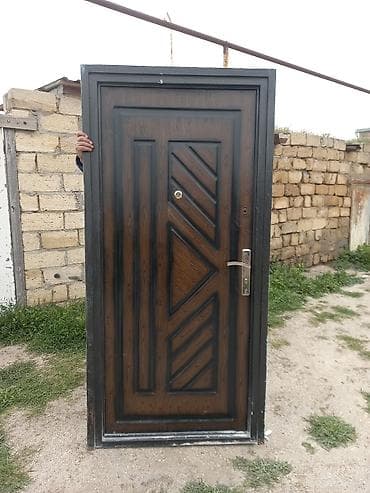 ev qapsı: Metall giriş qapısı – ikitərəfli dekorlu model içəri sola açılır - — 3