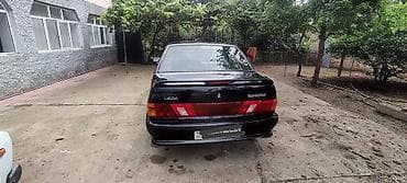 07 oturacaqlar: Lada Samara – qara rəngli hetçbek Xüsusiyyətlər: - Kuzov: 5 qapılı — 2