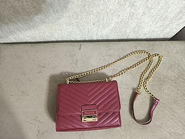 agilli qol saati: Çiyin çantası, Guess — 2