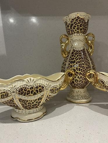 qab qacaqlar: Leopar naxışlı keramika dekor dəsti - Tərkib: 3 hissə — 1 ədəd böyük — 6