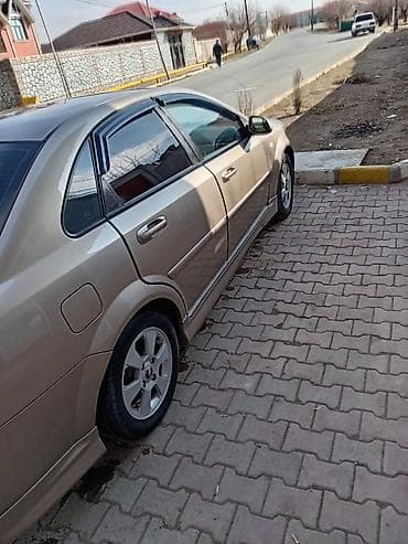 Nəqliyyat: Chevrolet Lacetti: 1.6 l | 2008 il 260000 km Sedan — 2