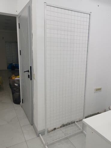 детская электрическая зубная щетка: Mağaza üçün avadanlıq dəsti - Divar üçün metal tor panellər: Ağ — 5