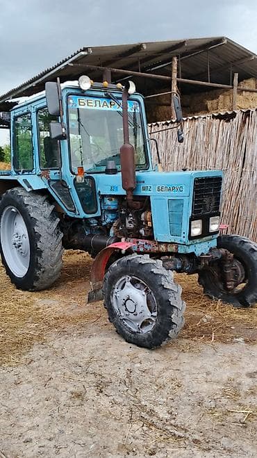 korobka: MTZ - Model: MTZ Belarus 82.1 (ön dartıqlı 4x4) - Rəng: açıq mavi - — 1