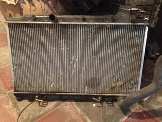 mersedes radiatoru: Nissan teana ücün radyatorlar başqa hissələrdə var — 1