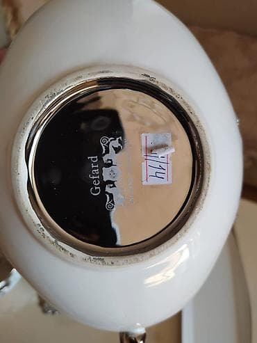 ağ sement: Zərif süfrə üçün dekorativ qab-qacaq dəsti - Material: ağ — 5