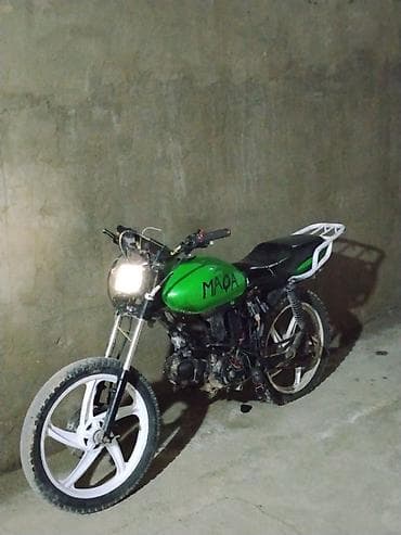 Moped/Motosiklet – yaşıl rəngli, yüngül şassi - Tip: benzinlə işləyən — 2