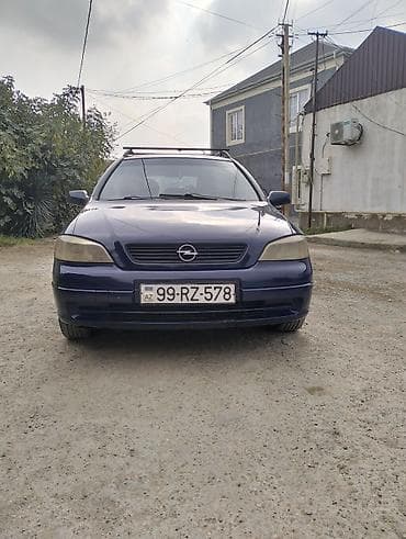 lapet satisi: Opel Astra Caravan (universal) – tünd mavi rəng. Xüsusiyyətlər: - — 8