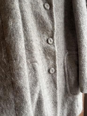 dini geyim: ZARA Tebii yun jaket godek palto. Şəkildə tax düşmüe. Realda daha — 2