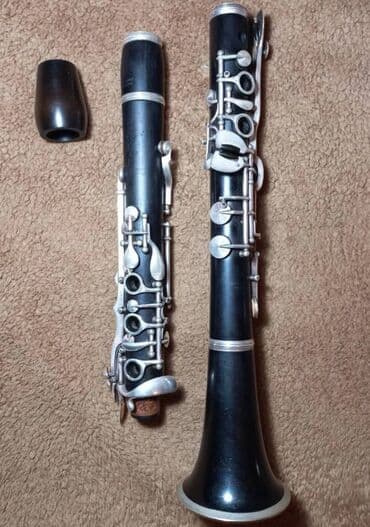 a klarnet: Məhsul: Klarnet (iki hissəli korpus və ağızlıq qapağı ilə) Təsvir: - — 2