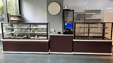 Her ikisi soyuducu vitrindi 1.5 metrlik -1200 azn 2 metrlik - 1800 — 2