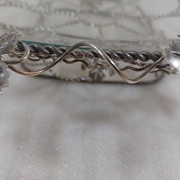 bayram: Dekorativ metal səbət – şüşə altlıqla - Material: gümüşü rəngli metal — 3