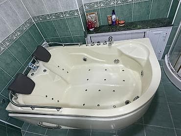 Hidromasajlı künc vanna – 2 nəfərlik Rahat spa təcrübəsi üçün geniş — 4