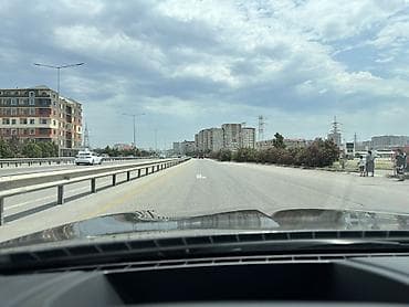 sam diskiler: BMW 5 series: 2 l | 2012 il Sedan — 6