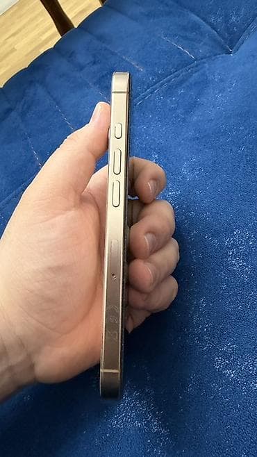 go pro qiyməti: IPhone 16 Pro, Qızılı — 4