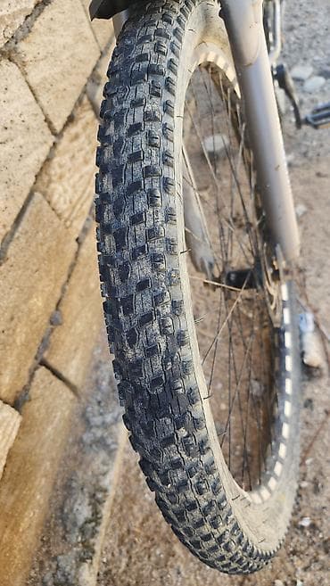 velosiped kameri: Salam.Velosiped satilir. Sea Breeze 2 ci girişə yaxindi.42 ci — 4