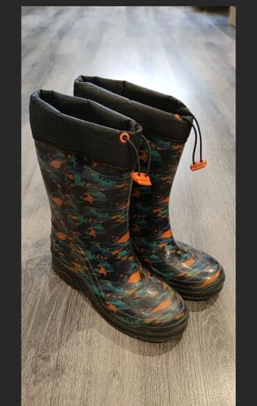nabuk sapaskiler: Резиновые сапоги в хорошем состоянии есть 31-32 идёт размер цена 20ман — 1