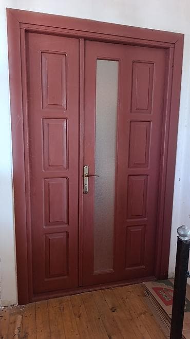 karandaş qabı: İkiqanadlı taxta qapı - Material: massiv taxta (çərçivə və qanadlar) — 1