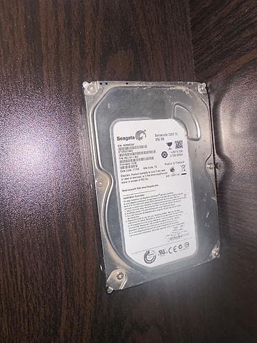 Salam HDD 256 gb yaddaş içində 1C Ticarət proqramı var bütün mallar